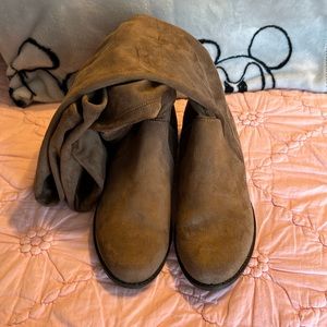 Target over the knee boots